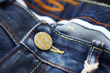 Jeans Button