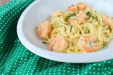 Creamy Spaghetti Pasta with Prawns and Dill
