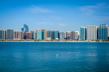 Obraz premium Abu Dhabi, UAE - April 21, 2021 - Capital of Dubai during blue sky, United Arab Emirates
