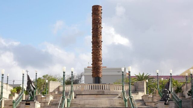 Plaza del Quinto Centenario, Totem Pole Statue, Old San Juan, Puerto Rico, Wide View