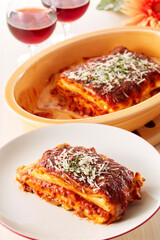 オーブンで焼き上げたラザニア　ラザニアミートソース