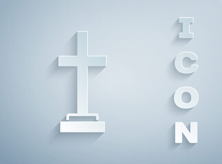 Obraz premium Paper cut Grave with cross icon isolated on grey background. Paper art style. Vector