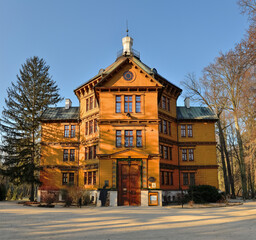 Obraz premium Drewniany pałac w Antoninowie, Polska