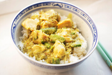 Green thai chicken curry with peas and lemon grass, rice 