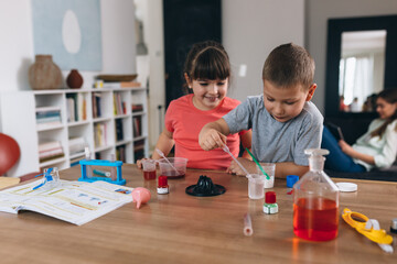 kids do chemical experiments at home