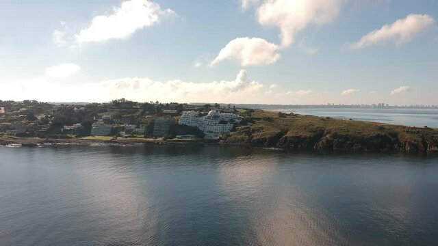 Location: Punta Ballena, Uruguay.
Summertime.
Carlos Paez Vilaro House.