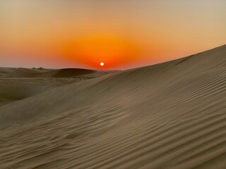 Fototapeta na wymiar Sonnenuntergang Wüste Al Qudra 