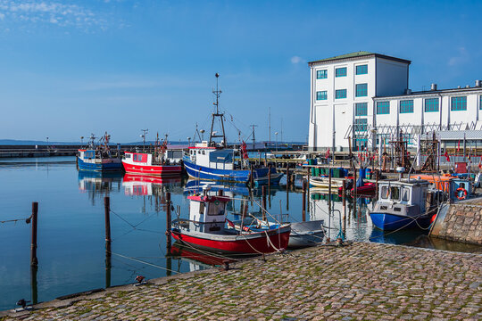 Fischerboote im Hafen von Sassnitz auf der Insel R&uuml;gen