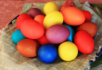 Fototapeta na wymiar easter eggs in a basket