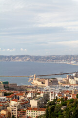 Obraz premium Panoramica, Vista o Skyline de la ciudad de Marsella en el pais de Francia