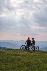 Obraz na płótnie Canvas Two mountain bikers