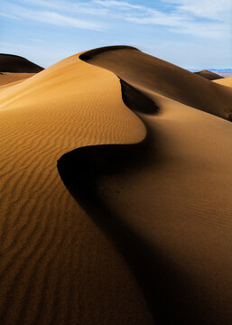 Maranjab Desert is a famous part of Iran central Desert and is located in the northern city of Aran and Bidgol in Isfahan province of Iran.