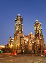 Fototapeta na wymiar Puebla Cathedral at night. Mexican church in a tradicional city. 