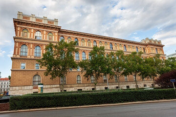 Exterior look of the Academy of Fine Arts in Vienna (Austria), art public school