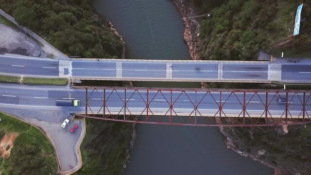 puente Represa del sisga Colombia 