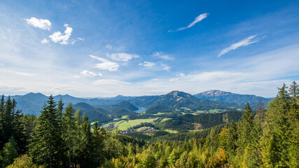 Aussicht von der Mariazeller Bürgeralpe im Sommer. Steiermark, Österreich