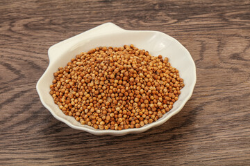 Coriander seeds in the bowl
