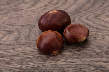Obraz premium Organic natural sweet Chestnut heap