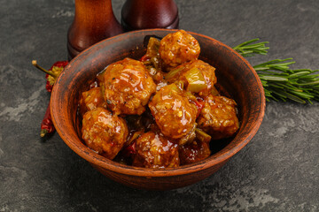 Meat ball in tomato sauce