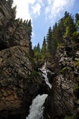 Obraz premium Kairak waterfall. Mountainous area near the city of Almaty.