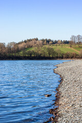 Entre l'eau et les terres