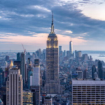 Manhattan skyline with Empire State Building at dusk, New York City, USA