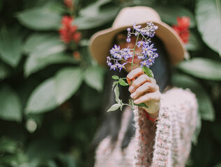 Flowers in my hand.
Flowers, nature, plant, boho, hat, 