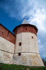 Fototapeta na wymiar ancient stone fortress-kremlin in Zaraysk on a spring sunny day