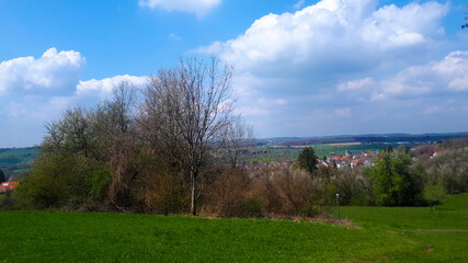 Frühlings-Landschaft im Biosphärenreservat Bliesgau bei Erfweiler-Ehlingen