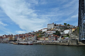 Fototapeta na wymiar Portugal-view of Porto city and Luís I Bridge over the river Douro