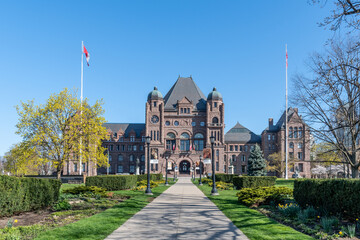Fototapeta premium Queen's Park Building seat of the Ontario Provincial Government in Toronto, Canada