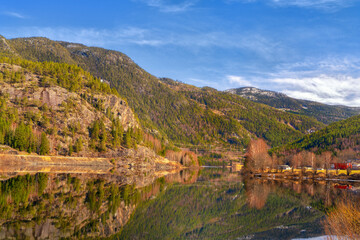 Hallingdalselva River near the village of Bromma in Norway © Dreamnordno