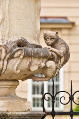 Cat statue on a column