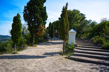 Camino hacia la ermita del calvario en Borriol