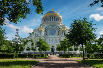 Fototapeta na wymiar Kronstadt in the summer. Marine Cathedral of St. Nicholas the Wonderworker.