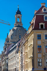 Obraz premium Street view of the Frauenkirche Cathedral, Dresden, Germany