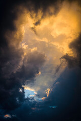 Fototapeta premium sun rays and clouds