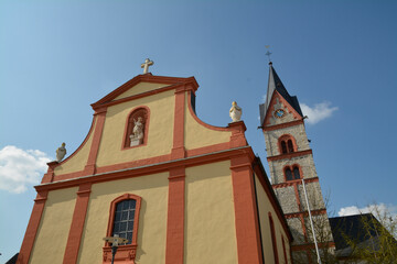 Fototapeta na wymiar nieder-olm, katholische kirche