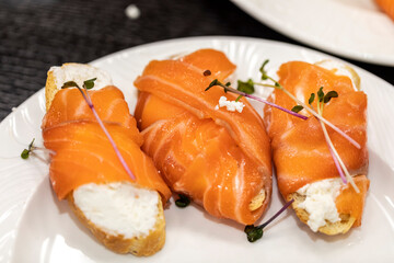 Bruschetta with ricotta and salmon