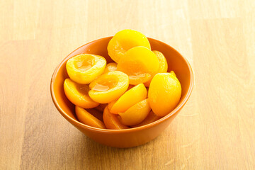 Canned apricot – sweet light dessert