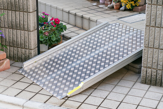 車いす用スロープ