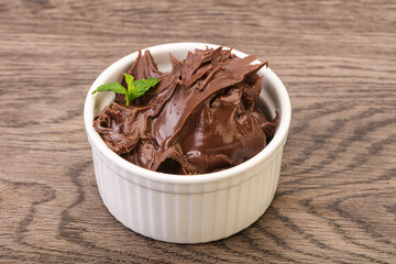 Chocolate spread with nazelnut