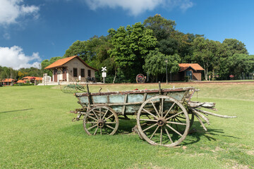 Parque histórico de Carambeí. Antiga carroça. Carambeí teve origem na imigração holandesaCarambeí teve origem na imigração holandesa. Paraná, Brasil, região Sul 