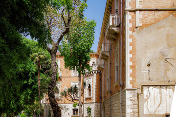 Fototapeta na wymiar Old House in Palermo