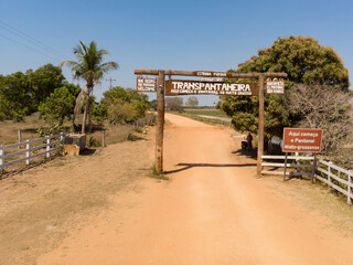 portal da Transpantaneira no Mato Grosso, pantanal, Brasil