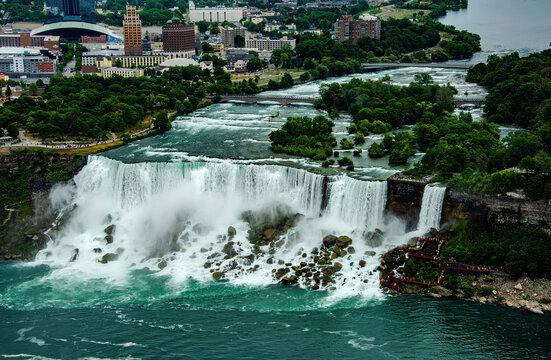 Niagara falls © Betty Rong