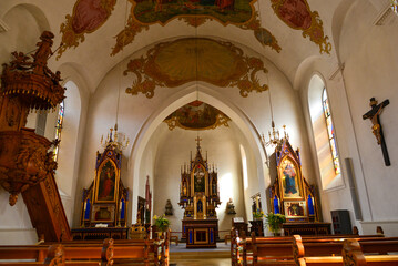 Fototapeta na wymiar Innenansicht der katholischen Stadtkirche St. Katharina in Kaiserstuhl AG - Schweiz