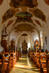 Innenansicht der katholischen Stadtkirche St. Katharina in Kaiserstuhl AG - Schweiz
