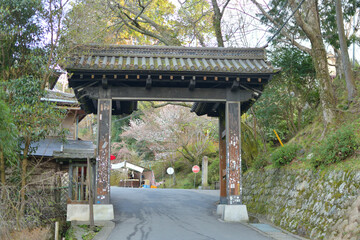 金峯山寺黒門の風景