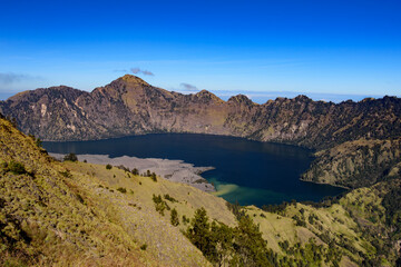 Fototapeta na wymiar Crater Lake of Rinjani Volcano, Lombok, Indonesia